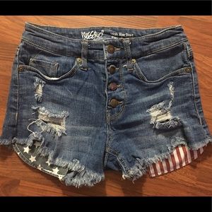 Mossimo distressed high-waisted Americana shorts.